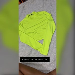 Long sleeve crop top